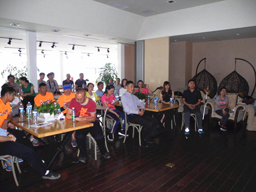 楊林監(jiān)獄、昆明監(jiān)獄與嘉麗澤公司開展團(tuán)建工作交流座談