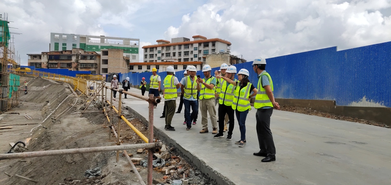 趙慶龍?jiān)骷t到文山片區(qū)項(xiàng)目調(diào)研檢查