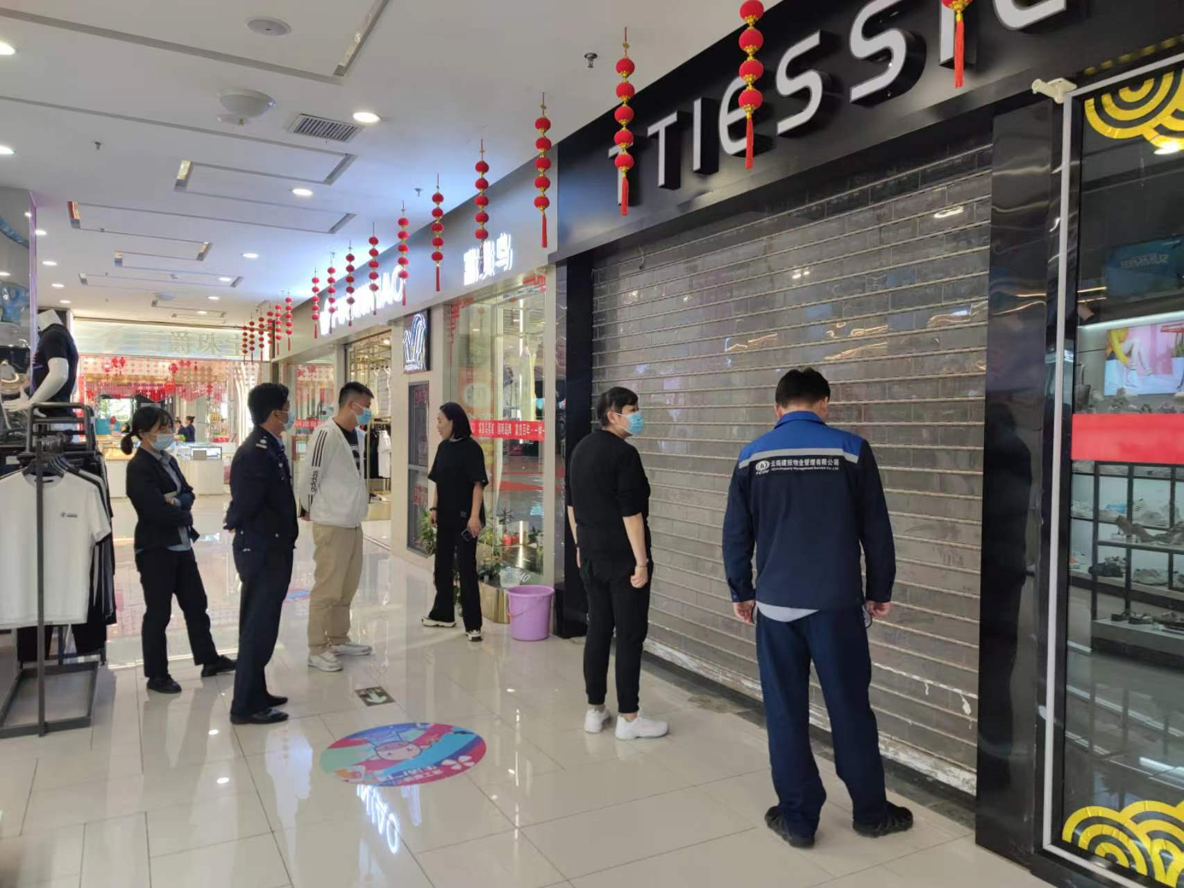 通泰公司開(kāi)展建工新城生活廣場(chǎng)中秋節(jié)節(jié)前安全生產(chǎn)檢查